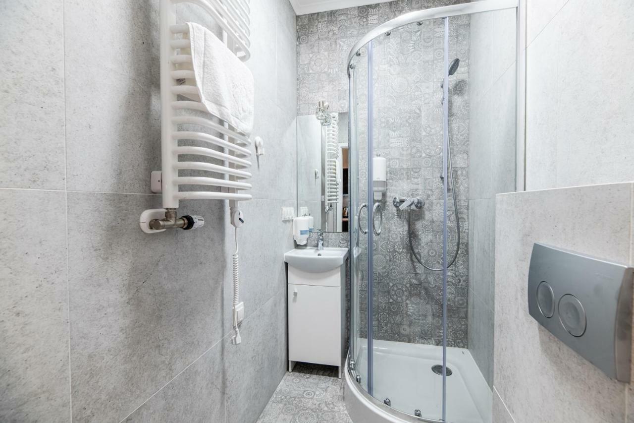 كراكوفيا Lubomirskiego 23 Residence - Great Location, 10 Min To Main Square By Foot, Right Next To Main Rail And Bus Station المظهر الخارجي الصورة
