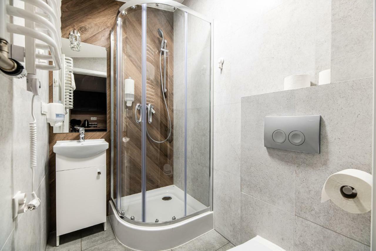 كراكوفيا Lubomirskiego 23 Residence - Great Location, 10 Min To Main Square By Foot, Right Next To Main Rail And Bus Station المظهر الخارجي الصورة