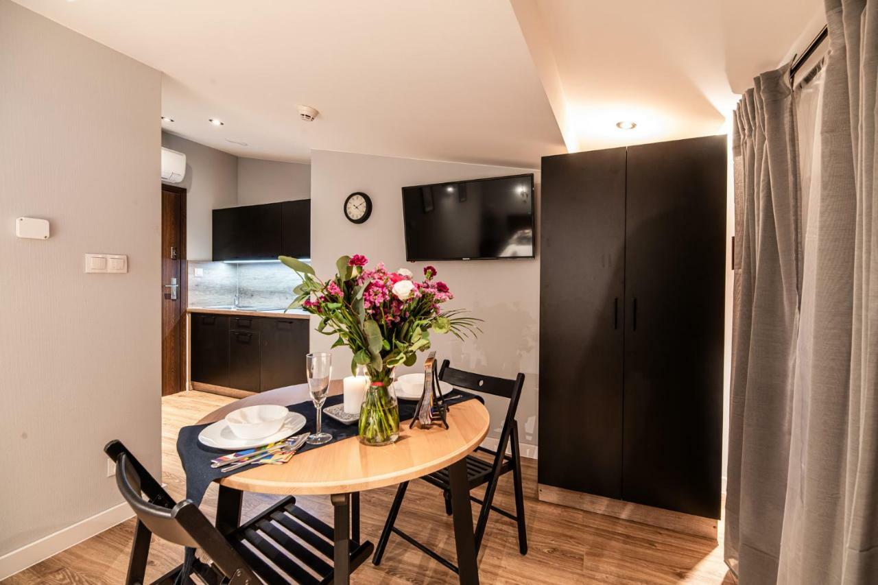كراكوفيا Lubomirskiego 23 Residence - Great Location, 10 Min To Main Square By Foot, Right Next To Main Rail And Bus Station المظهر الخارجي الصورة
