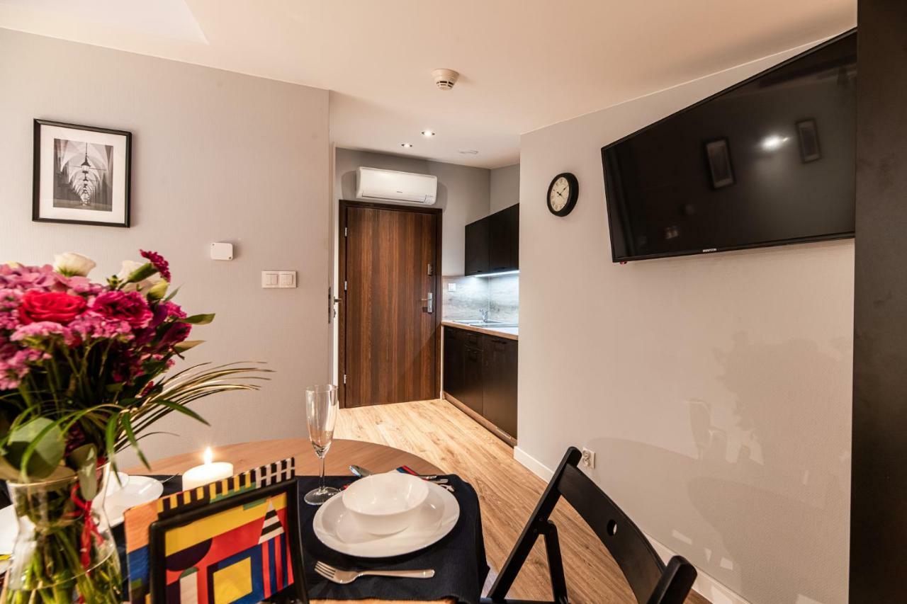 كراكوفيا Lubomirskiego 23 Residence - Great Location, 10 Min To Main Square By Foot, Right Next To Main Rail And Bus Station المظهر الخارجي الصورة