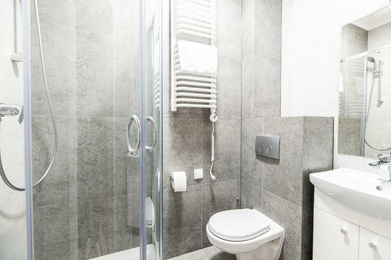 كراكوفيا Lubomirskiego 23 Residence - Great Location, 10 Min To Main Square By Foot, Right Next To Main Rail And Bus Station المظهر الخارجي الصورة